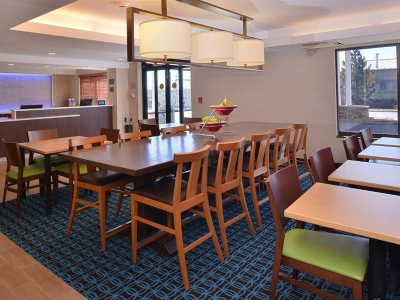 Fairfield By Marriott Rochester Henrietta/University Area Bagian luar foto